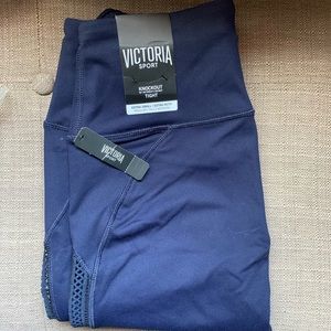 Victoria’s Secret SPORT leggings